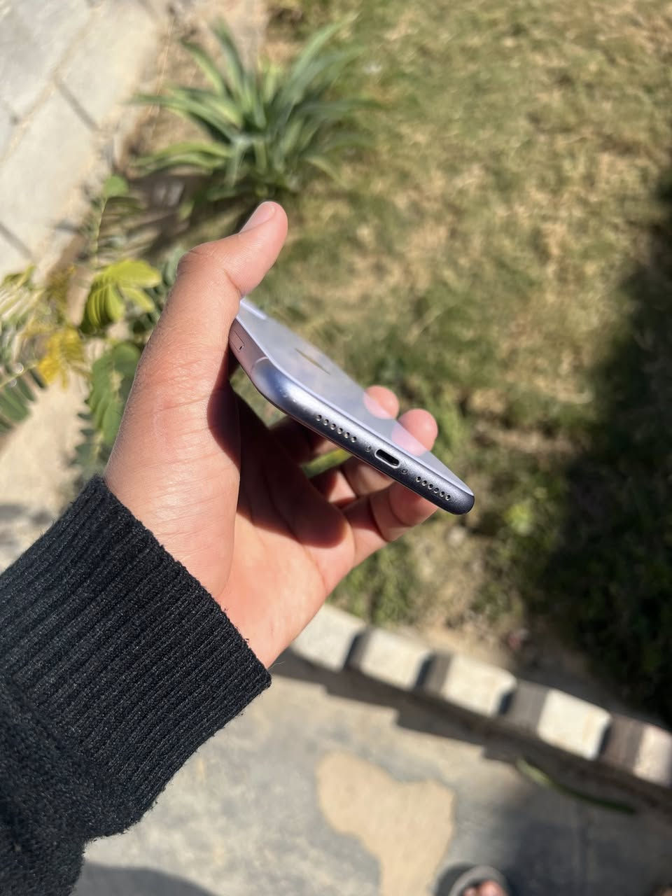 ١١عادي بطاريه٧٢ذاكره١٢٨ فول نضافه علا وضع شركه جهاز شريحتين ٢٧٠وبي مجال ***********
