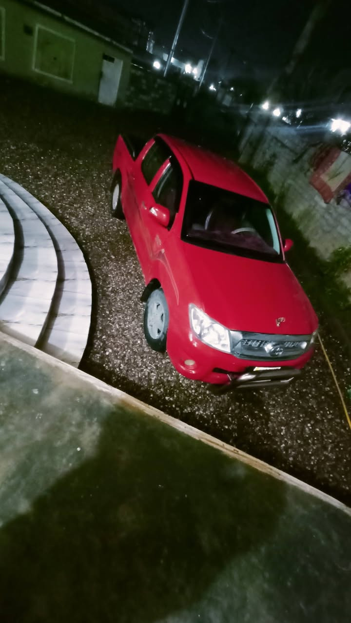 السلام عليكم 
بيكم موديل 2010 رقم صلاح الدين 
بأسم الوالد تبديل بونيد وباب خلفي 
السعر الإتصال ‏‪0770 896 5214‬‏
