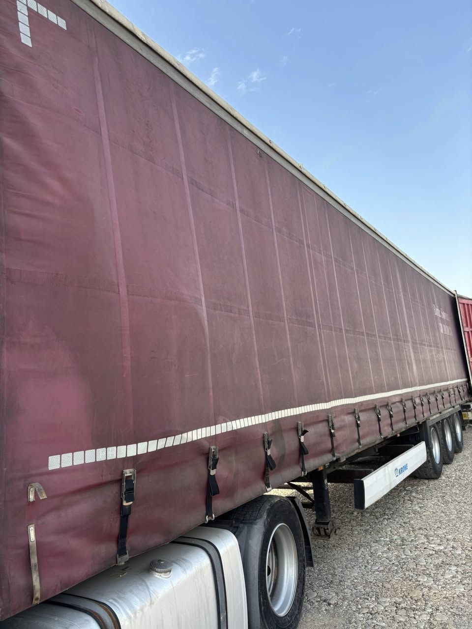 عربانه كرون  موديل ٢٠١٤ كاتي/جديد
عنوان كلار
📞📱☎️Tlf  0772 713 0942
