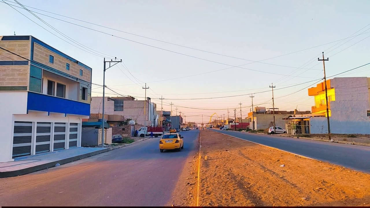 للبيع للبيع للبيع 
#عمارة_تجارية_ركن_على_سايدين_شارع٣٠_التجاري
#المساحة ٢٠٠م ركن على شارع ٣٠ الرئيسي
#تتكون من ٥ محلات و ٣ وحدات سكنية
#الوارد الحالي ١,٣٠٠,٠٠٠ (مليون وثلاثمائة ألف دينار)
#تتكون من ٣وحدات سكنية و5محلات
كل شقة تحتوي على غرفتين نوم وهول واستقبال ومطبخ وصحيات وبيتونة سطح كاشي
السعر
٣٧٥ مليون قابل للتفاوض 
***********
***********
مراجعة مكتب عمار الهزاع في حي السماح سايدين المشاعل مقابل مول القمة
