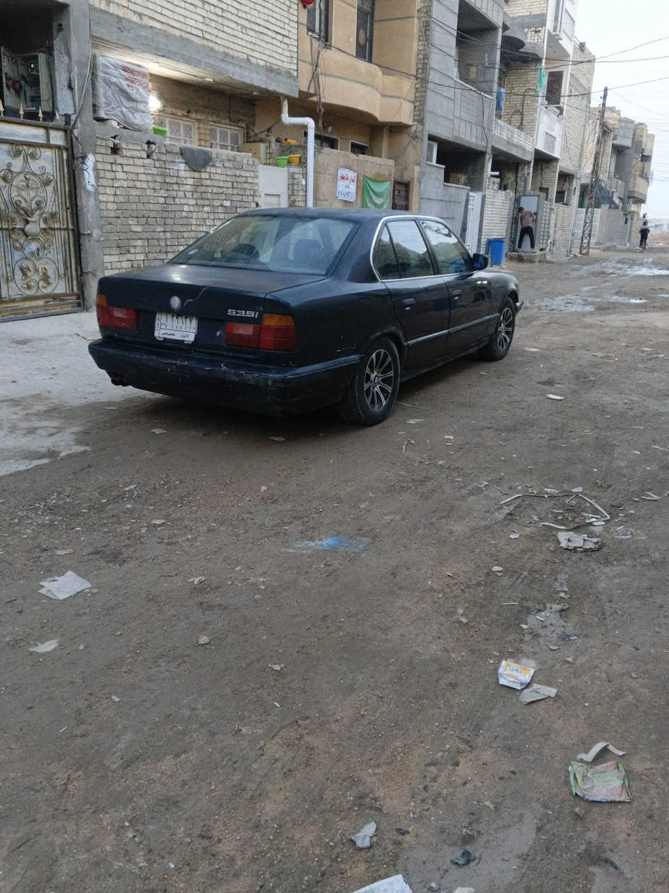 للبيع بي ام 535موديل 91 انبار مشروع وطني سعر 40$رقم  ***********سيارة بلادية لاضربة ولاصبغ ولاتبديل تدفئة تبريد ثلج شاشة وكامرة خلفية محرك وكير مكفولات دواخل جلد دشبول وكشنات وبطاين جددحدادية امامي خلفي جديد سنتر لووك شغال سلايد روف كهربائيات اي نقص مابيه سيارة احله من صور تخم تايرات ويل جدد مكاني بغدادموجود واتساب
