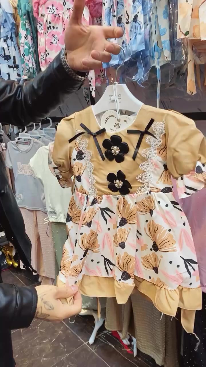 ازياء فراولة دائـماً تحـرص علـى اطـلالـه البنوتـات تـكون  بـأرقى سـتـايل 💜🦋 للـسيدات الصـغار 💜🥹
 العنوان شارع البلديه مقابل دكتور جعفر اهلا وسهلا بكم😍💜


**إذا كنت صاحب هذا الإعلان وتريد حذفه لأي سبب، رجاءا أرسل رسالة إلى الدعم الفني**