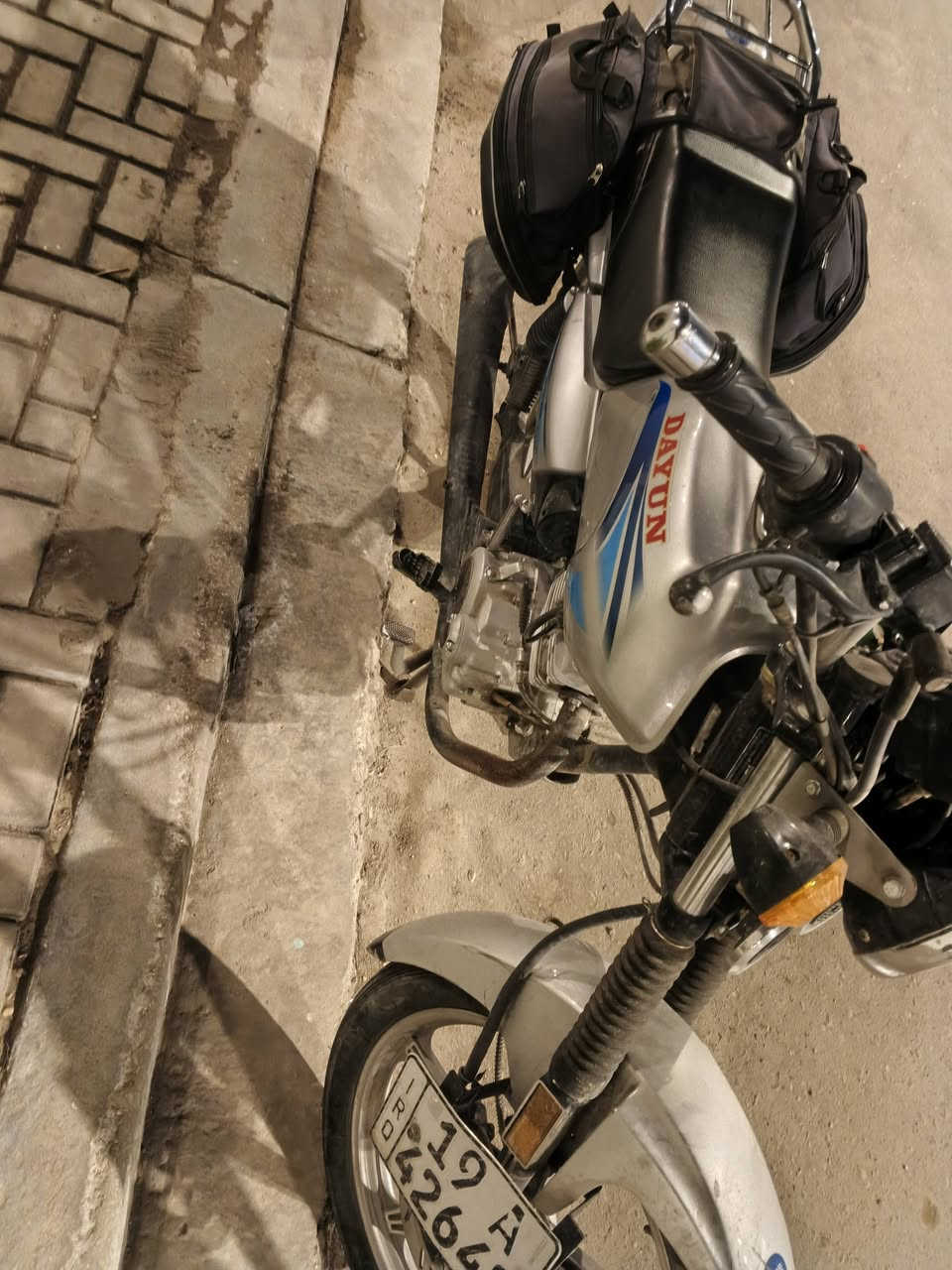 شباب رقم سنويه كفاله عامه كلشي لايت زينون بس لايت ب100 جنط صفاح هندر واحد كلشي شغال مكاني كربلاء


**إذا كنت صاحب هذا الإعلان وتريد حذفه لأي سبب، رجاءا أرسل رسالة إلى الدعم الفني**