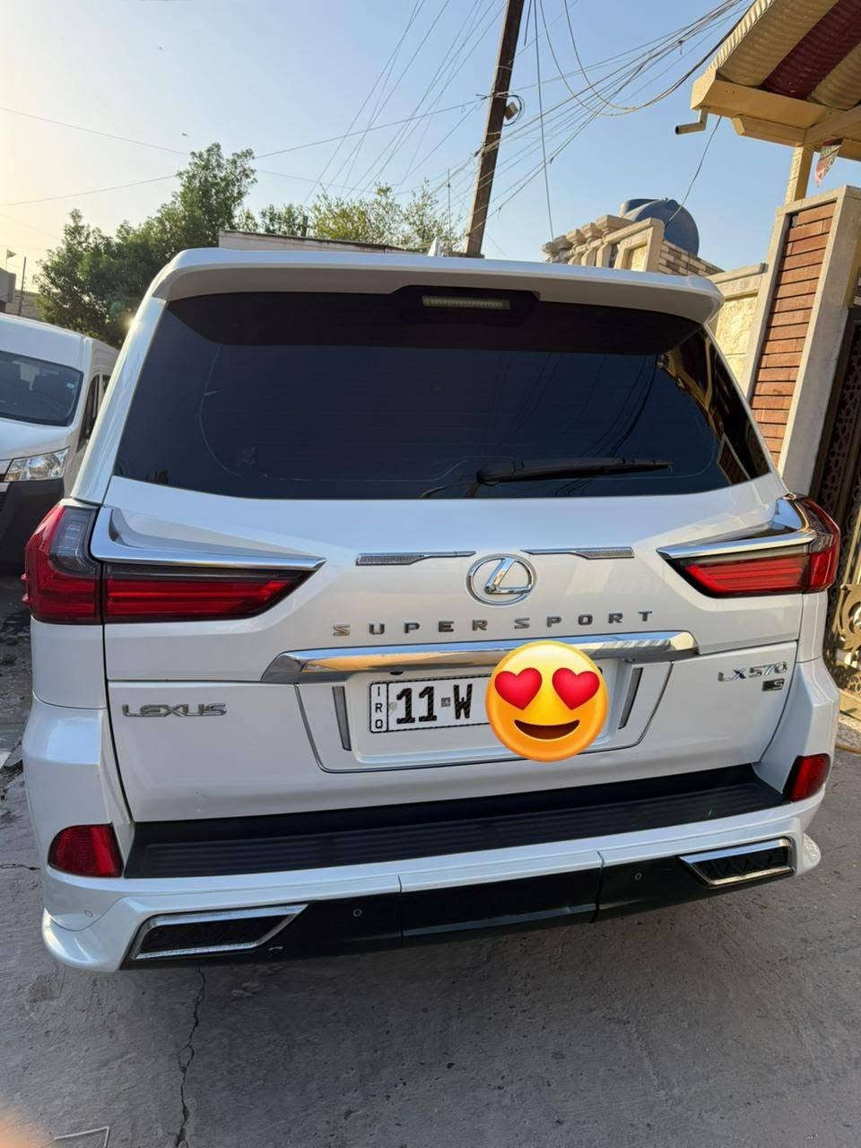 السلام عليكم
لكزز LX570 وارد امريكي موديل 2019 
 سيارة فل مواصفات 
حادث جاملق وباب 
 رقم بغداد   باسمي 
 الموقع  بغداد 
 للبيع ومراوس حسب القناعة سعر 480وبية مجال 
للاستفسار والتواصل: 📞    ***********
