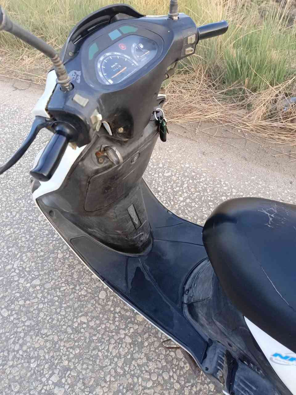 سلام عليكم دراجه البيع مكفوله كفاله عامه  السعر 400وبيه مجال الاستفسار ***********
