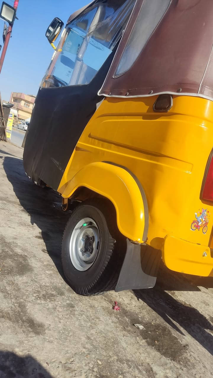 سلام عليكم تكتك 22 شهر 8 رقم نكليزي تكتك خير من الله بس راد لهة صرف بصيط بيع مستعجل سعر 8 و250 وبيهة مجال رقم الهاتف ***********
