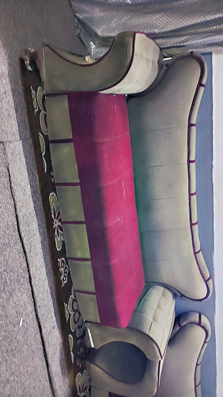 تخم ضخم قوي خمس قطع عشر مقاعد للبيع المستعجل والشراي على الخاص رجاءا


**إذا كنت صاحب هذا الإعلان وتريد حذفه لأي سبب، رجاءا أرسل رسالة إلى الدعم الفني**