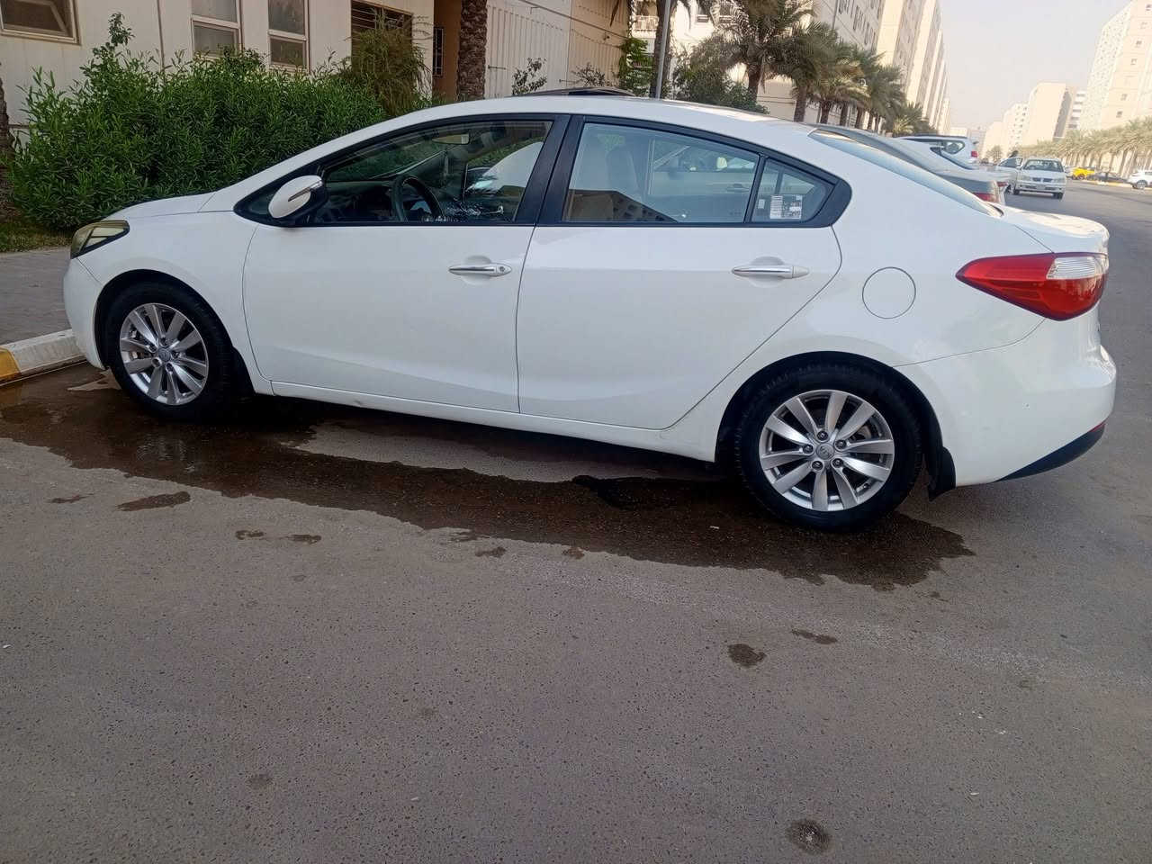 2014 خليجي مكينه 2000 باسمي 
السعر 130 سونار مرفق
***********
