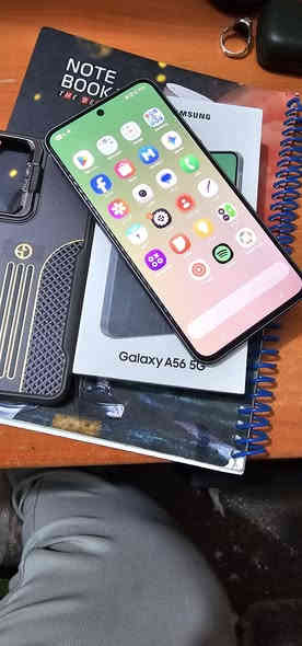 اي ٥٦ ذاكرة ٢٥٦ نضيف كلش ملحقات كاملة مكاني مدينة الصدر السعر ٣٧٥الف نهايتة
***********
