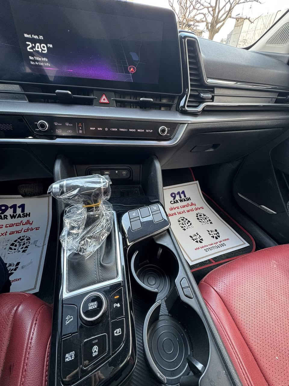 سلام عليكم

كيا سبورتج X LINE موديل 2024 

لون سمنتي المرغوب موصفات sx

ماشيه : 12 الف 

محرك 2500 كبير 

سقف بنوراما

شاشة كبيرة متصلة 
 
بصمه 

تشغيل عن بعد 

مقاعد جلد 

رادار جانبي

شاحن واير ليس

كاميرا خلفيه

كرسي خزن ميموري

منافذ شحن بالمقاعد 

ويل كب 5

حساس امامي خلفي

صندوق كهرباء شفط

شاشة لمس متغيرة للتحكم بالميديا او التبريد

انظمة قيادة متعددة وانظمة منحدرات

لددات امامي وخلفي 

لايتات عدسة زنون

السيارة وارد امريكي بيها صندوق  صبغ فقط بدون دواخل بدون شواصي 

رقم الشاصي : 5XYK43DF7RG194918 

للتواصل والاستفسار : ***********
