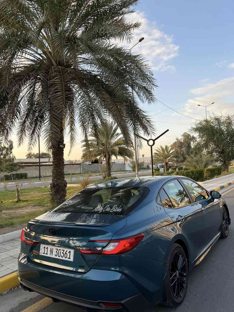 🚗 تويوتا كامري 2025 – SE Black / شكل رياضي
🔥 سيارة مواصفات راقية والسعر تنافسي جداً!

المواصفات:
 • نسخة SE Black الرياضية
 • لون خارجي مميز وشكل هجومي
 • داخلية نظيفة جداً
 • شاشة كبيرة
 • فتحة سقف
 • جنوط سوداء رياضية
 • LED بالكامل
 • بصمة تشغيل + دخول ذكي
 • رادار / كروز ذكي / سيستم أمان Toyota Safety

الحادث:
السيارة صار بيها فقط:
 • صبغ حافة البنيد
 • الجاملغ الأمامي
الجاملغ الخلفي رجع بارد بدون اي صبغ 

السعر: 💰 24.500:

📞 للاستفسار:
***********
او زيارة موقع شركة الناجح العالميه بغداد حي الجامعه نفق الشرطه مقابيل مختبر الرازي
