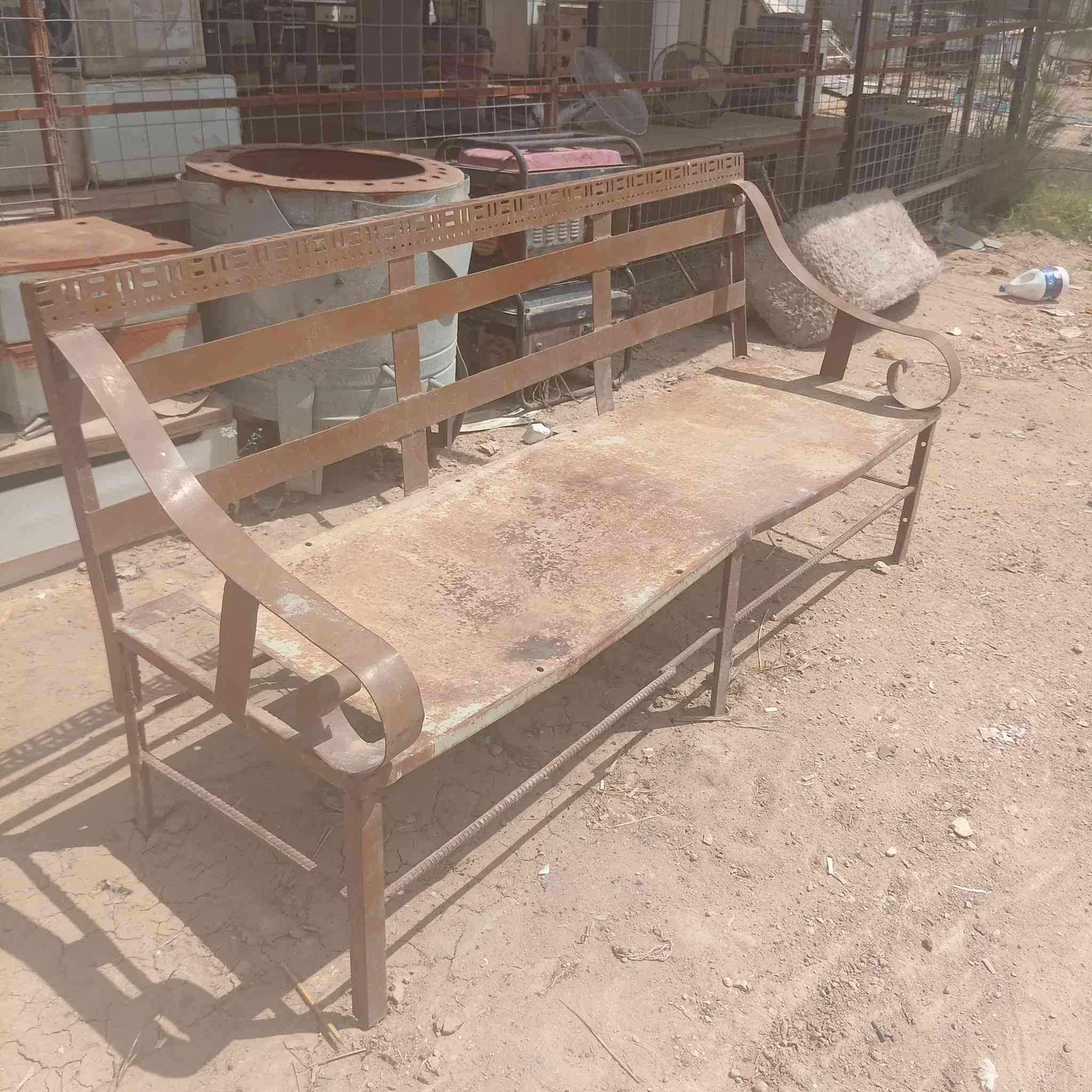 مبرده شرط الشغل
المكان حصوه حي عداي مقابيل موكب الزهراء
***********
