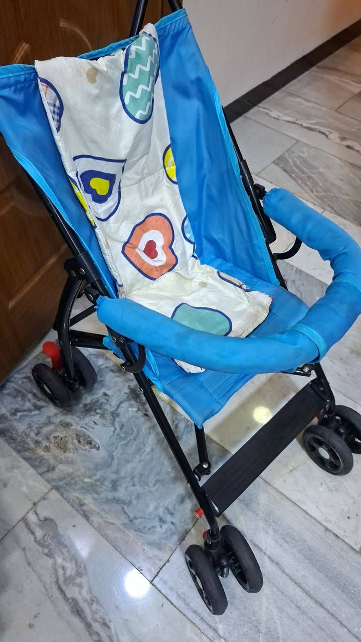 عربات اطفال بحالة جيدة جدا ونظيفات جدا .. الاولى جيكو ٧٥ ألف .. السوداء ٥٠ ألف .. والسمائي ٢٥ الف


**إذا كنت صاحب هذا الإعلان وتريد حذفه لأي سبب، رجاءا أرسل رسالة إلى الدعم الفني**