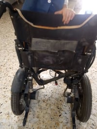 عريانه لبيع عوزه بس بطاريه 07709384593