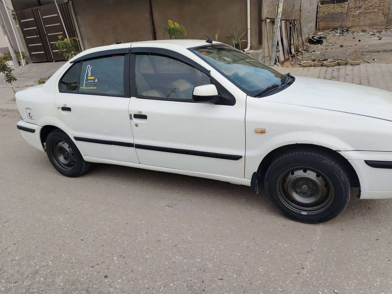 السلام عليكم سمند موديل 10 دخوليه 11 رقم انكليزي 16 قادسيه  السياره نضيفه بيها طخات بسيطه كير محرك بحاله جيده حداديه جديده صدر امامي. بدون خياس. ولاصبغ ولامعجون سياره خير من الله تخم تايرات جديد اربعه
العنوان نجف 
السعر ٣٨ وبيها مجال بسيط 
رقم التلفون ***********
