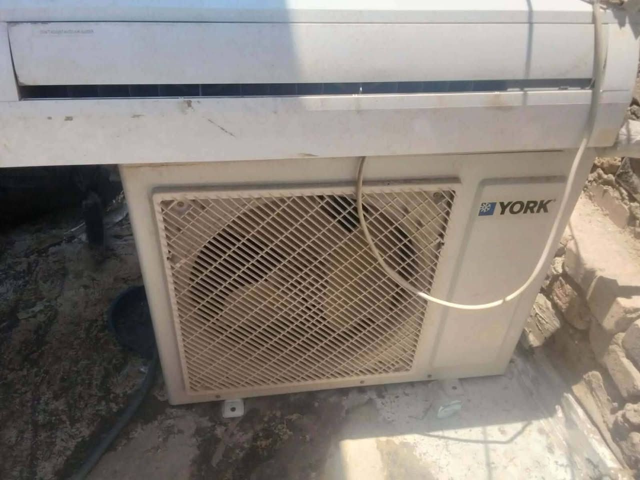 السلام عليكم
سبلت طن ونص للبيع نضيف العام اشتريته  بروده فول  يحتاج بس بواري 
سبع قصور عالمشروع


**إذا كنت صاحب هذا الإعلان وتريد حذفه لأي سبب، رجاءا أرسل رسالة إلى الدعم الفني**