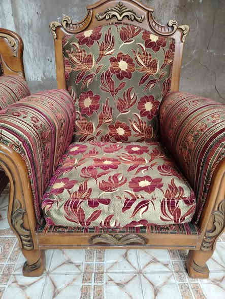 غراض للبيع
مكلفه بل نشر
عنوان؛  داموك طشاش شارع الاسعاف الفوري 
رقم؛ ***********
