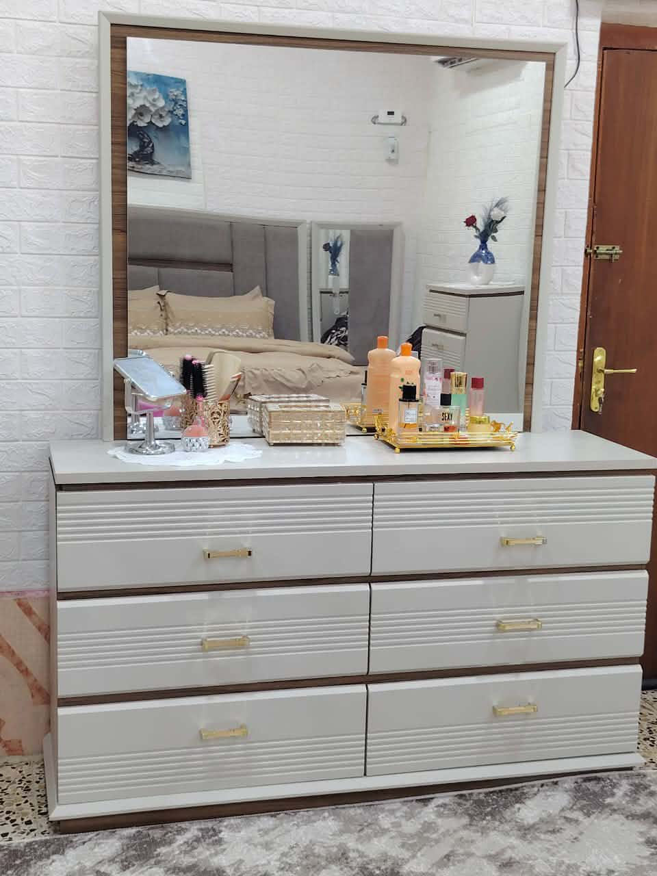 غرفة تركية ١٠ قطع استعمال قليل وبدون ضرر
العنوان-الناصريه الشطره


**إذا كنت صاحب هذا الإعلان وتريد حذفه لأي سبب، رجاءا أرسل رسالة إلى الدعم الفني**