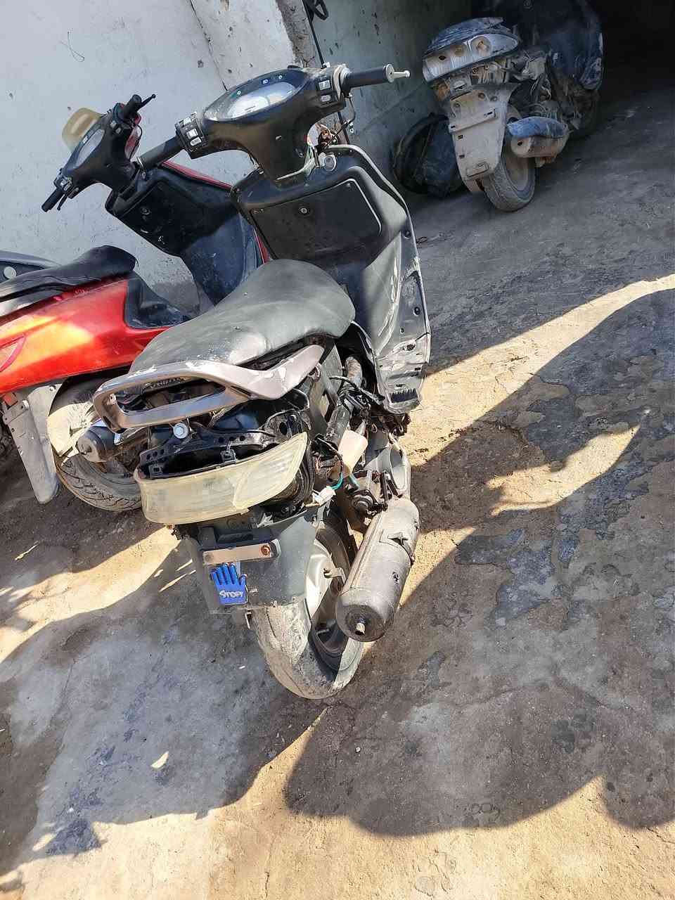 السلام عليك دراجه البيع فراشه دراجه حلو ماناقصه شي مكينته ناعمه  سعر 170وبيه مجال ***********
