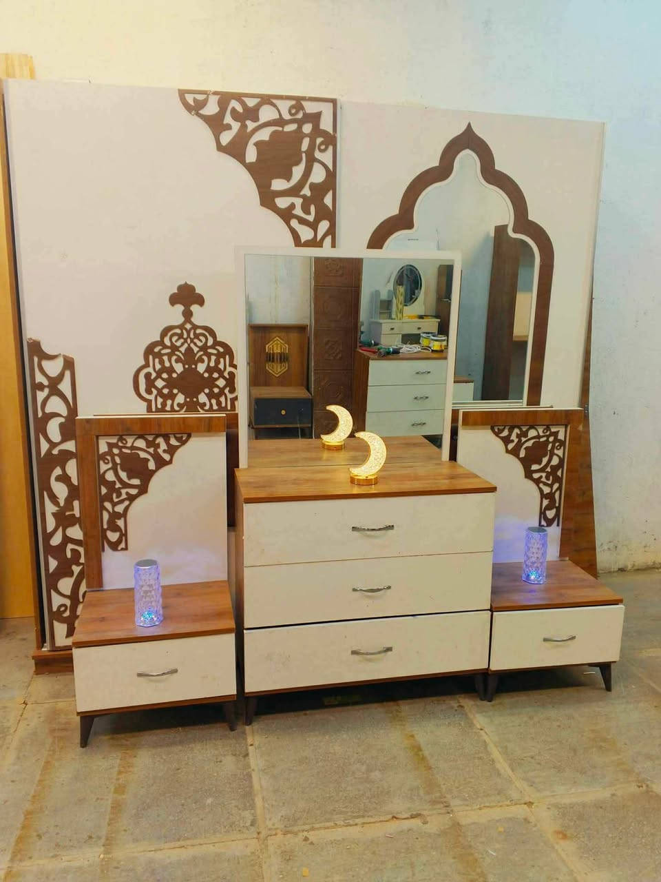 غرفة نوم مستعملة🇹🇷
 نضافة 90 ٪💯فول نضافه
عدد القطع /5 سلايت💢
سعرها 400 💸
شد ونقل داخل بغداد مجاني🚛
يوجود توصيل محافضات 🚛


**إذا كنت صاحب هذا الإعلان وتريد حذفه لأي سبب، رجاءا أرسل رسالة إلى الدعم الفني**