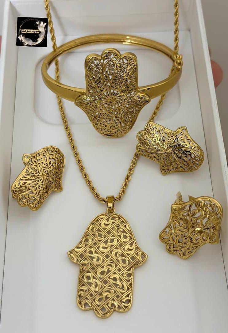 دائما الجديد وغير عندنا  نجوم الموضة ⭐⭐⭐⭐⭐⭐⭐⭐⭐⭐⭐⭐⭐باك متكامل نسائي شيك وأنيق 💃💃💃💃💃💃💃
محبوب الجماهير   بحلة جديدة 💃💃💃💃

 متكون من 

سنسلة💃
كورميت
حلقات 
خاتم  🌹

ونزيدك التوصيل مجاني لجميع المدن متخلص حتى تقلب سلعتك 
 🚗🚗🚗🚗🚗🚗🚗🚗🚗🚗🚗🚗🚗🚗🚗🚗


**إذا كنت صاحب هذا الإعلان وتريد حذفه لأي سبب، رجاءا أرسل رسالة إلى الدعم الفني**