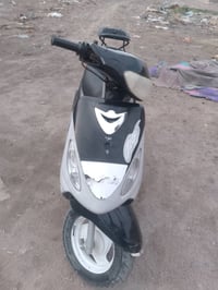 دراجه منغولي البيع شغالة سلف هندر كهربائيات الدراجة كلها شغالة مكينتها...