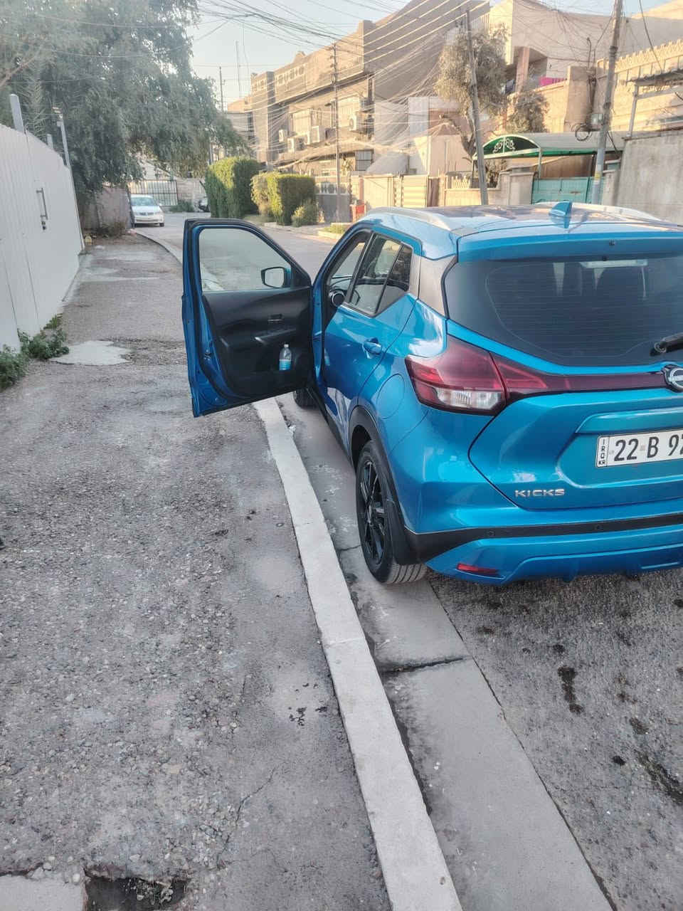 يالله سلام عليكم ورحمه  نيسان موديل 23 سياره كامله مكمله كير مكينه تبريد تخم تاير كهربائيات 
صدر خلفي امامي 
كله مكفول 
بيها باب الصدر والجاملغ الامامي صبغ بدون دواخل وبدون  ضرر  صابغهن من وره ابو ستوته اذا تريد ابو الستوته موجود ههههههه باسمي تحويل شوكت متريد 

ماكان السياره بغداد حي الاعلام تقاطع درويش 
سعر ١٤٠بي مجال 
***********
