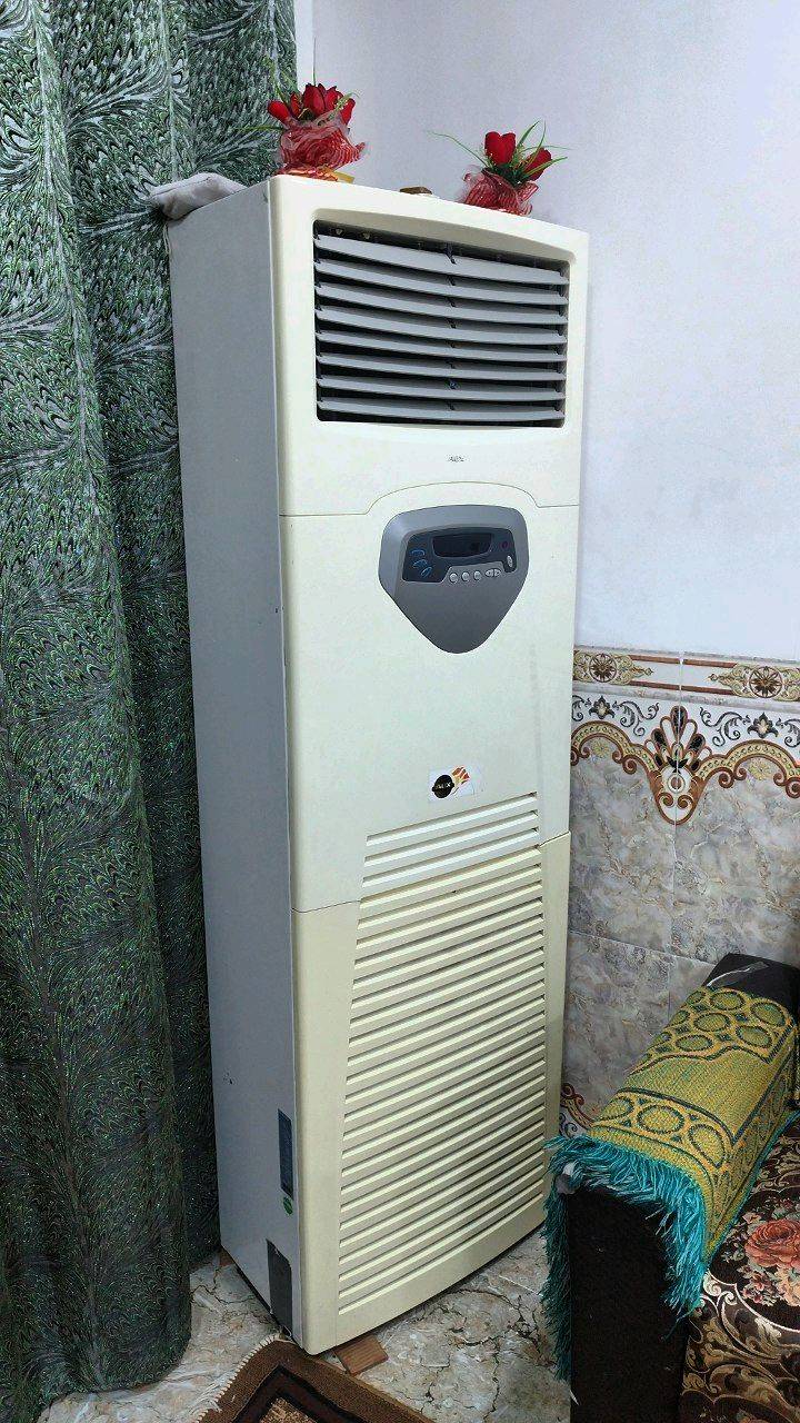 سبلت كنتوري 3 طن + كمبريسر
-يحتاج تبديل ماطور للكبريسر
-السبلت تبريد ثلج فقط ماكو تدفئة
السعر 270,000 الف وبيه مجال تدللون