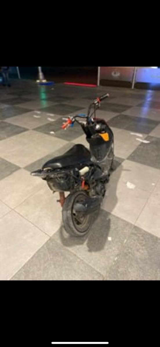 سلام عليكم شباب دراجه حلوه ونصبه شلعه ومعدل اشك الكاع بوشه 55 كلاجات رياضي دبليو إف الدراجه حلوه وتموت العنوان بغداد المنصور السعر 350وبيه مجال ***********
