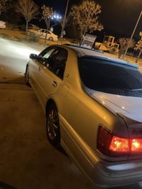 كراون • ٢٠٠٢ • ١٧١٠٠٠ كم