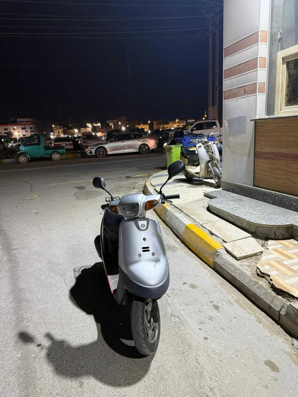 دراجه بترا للبيع خطين قفل اكسن مامفتوح كله شغال 
سلف هندر كله بلادي مكاني ناصريه***********وتساب فقط
وخاص
