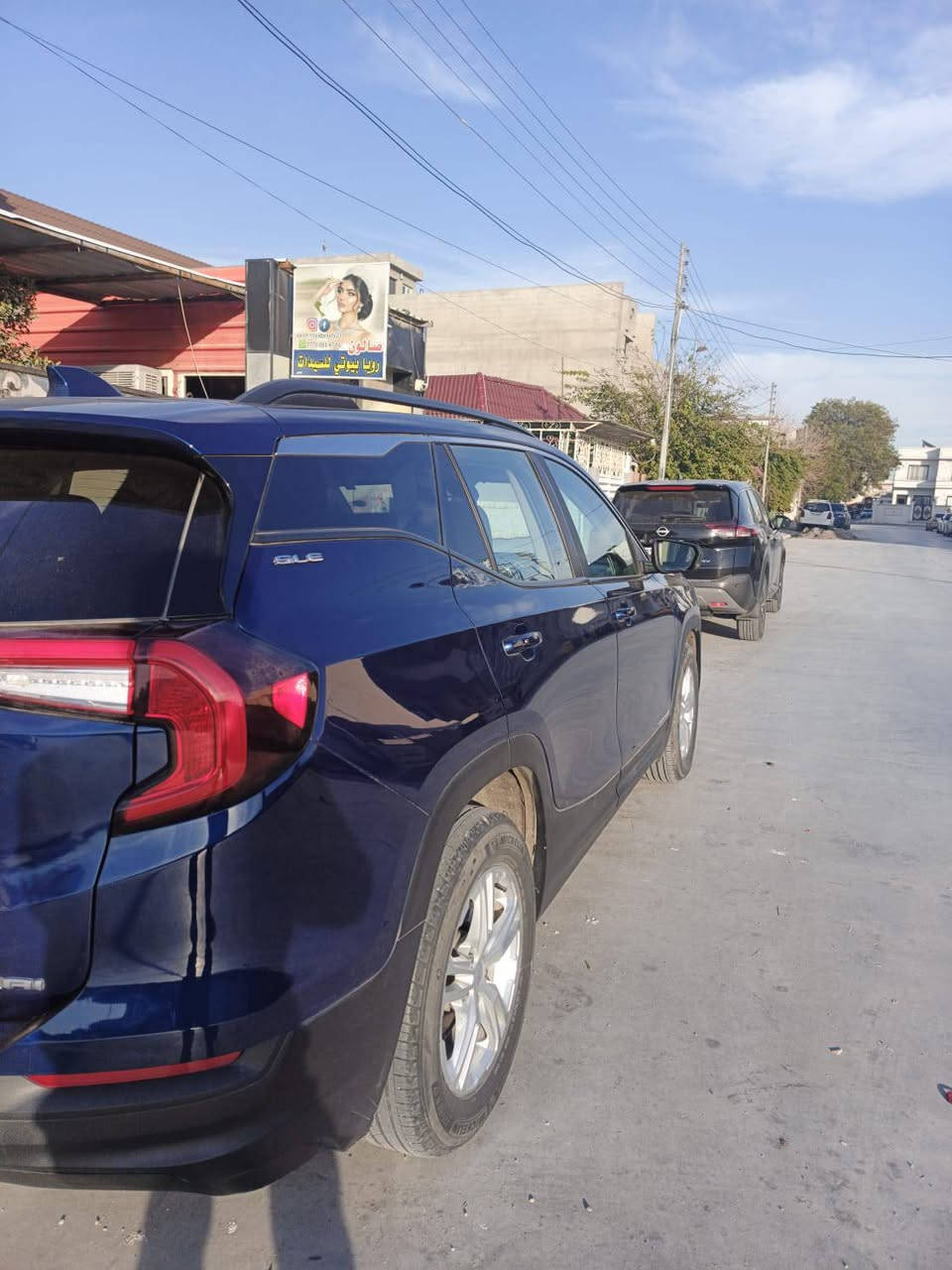 سلام عليكم🤍
‏GMC تيران موديل (2022 )لون ازرق
رقم سليمانيه شرط التحويل
المحرك (4 سلندر ) (1500) تيربو T
الضرر :- السياره تبديل بنيد + الصندوق صبغ
السياره ماشية :- 55 الف كيلو  / الفئه :- SLE
(مواصفاتها) 
- توويل 
-   شاشة
- بصمه 4 ابواب + بصمه تشغيل عن بعد(REMOTE START) 
- هاند بريك بصمه + اوتو ستوب( AUTO STOP)+ اوتو ستارت(AUTO START ) 
- كامره خلفيه دواره 360 
- رادار امامي ( تحديد مسار) 
- حساسات امامية
- اكثر من نظام قياده 
- كشنات هيتر  +  تحكم استيرن  
- نظام مانع الانزلاق + نظام مانع الانحدار 
- تبريد قطعتين 
- جنطه بصمه كهربائية 
 السياره نظيفه وكلش حلوى
مكان السيارة كركوك
السعر ( 185) ويرهم مراوس 
للأستفسار أكثر تواصل خاص او على الرقم
***********
