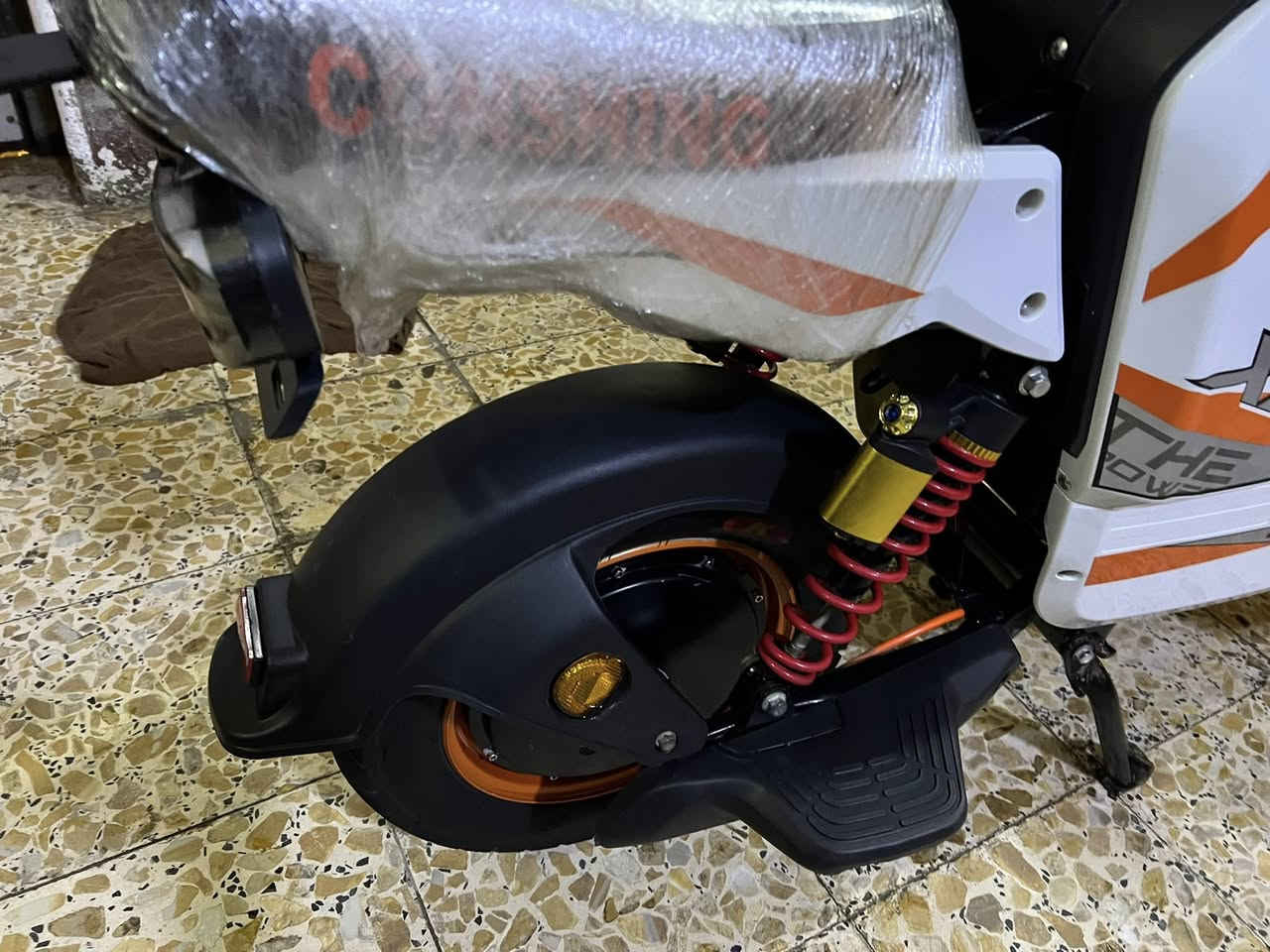 سلام عليكم دراجه شحن نوع X900 عنوان البصره  حي الحسين رقمي ***********
