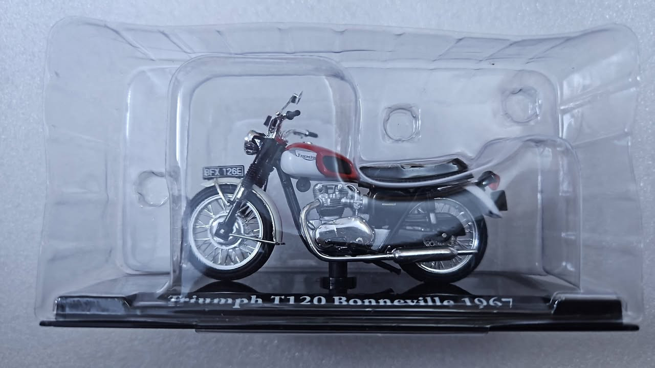 السلام عليكم 
مصغر دراجة نارية من طراز Triumph Bonneville T120 بمقياس 1:24، أنتجته شركة أطلس 
 دراجة نارية كلاسيكية مصنوع من المعدن 
المقياس: 1:24
السعر ٢٥


**إذا كنت صاحب هذا الإعلان وتريد حذفه لأي سبب، رجاءا أرسل رسالة إلى الدعم الفني**