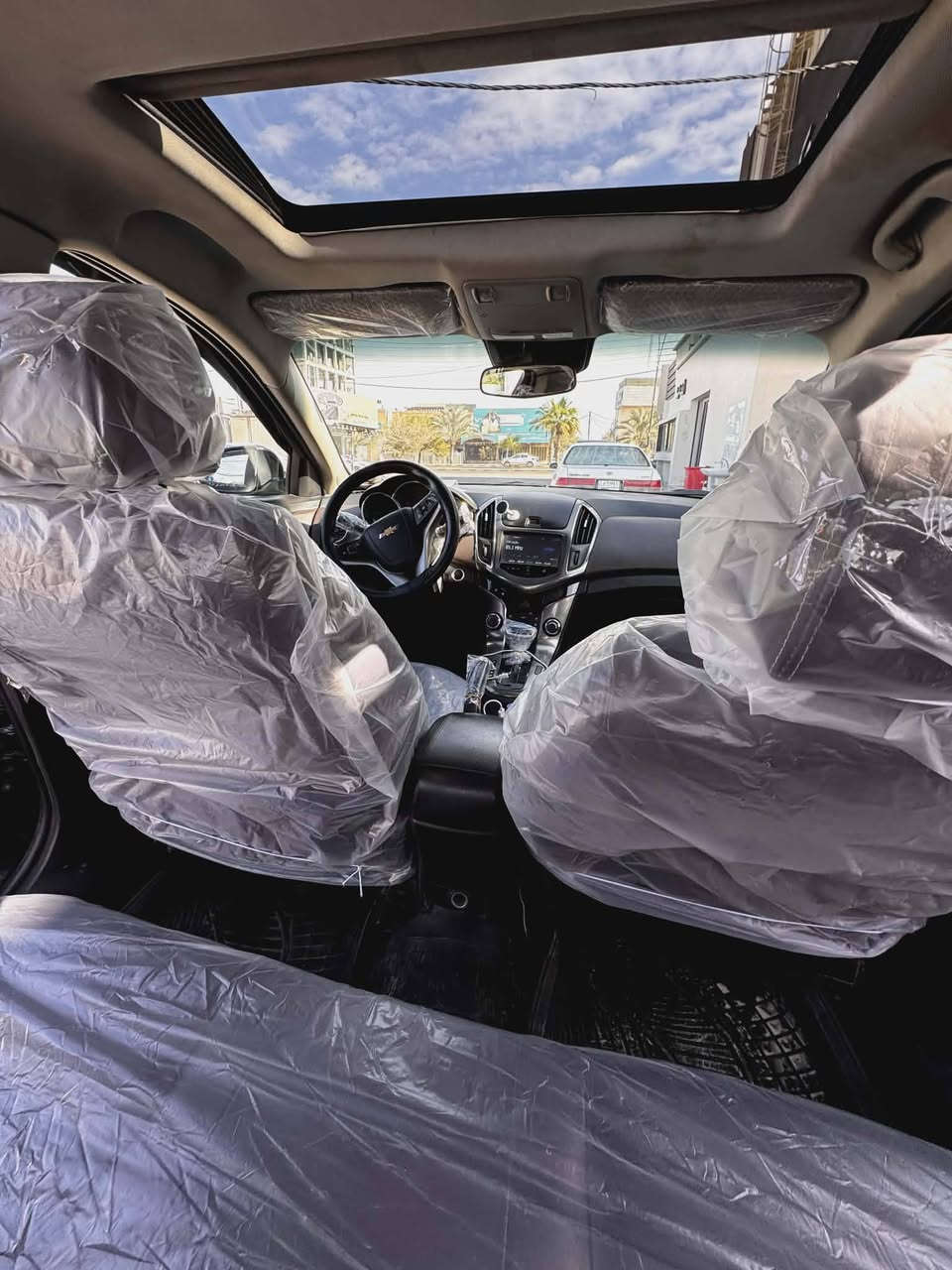 السلام عليكم
كروز  للبيع فقط بدون مراوس

الموديل 2015

الفئه LTZ يعني فول الفول واحد على واحد

وكاله المنصور مال اربيل

المواصفات اذكرهن 

1-- كشنات جلد لونين

2--شاشه حجم 7 انج + كامره بلاد

3-- مضخم صوت جدا راقي

4-- رادر جانبي 

5-- حساس خلفي 

6-- بصمه تشغيل + بصمة ابواب 4 

7-- لايت اوتو تشغيل واطفاء ذاتي 

8-- فتحه سقف شغاله

9-- تحكم استيرن جهتين

10-- مثبت سرعه

عداد الكيلو متر 150 الف حقيقي

اخوان السياره نضيفه جدا والبدي صافي بدون شخط

الضرر بنيد تبديل +جاملغات الاماميه صبغ والبدنه الاماميه بيه ضرر بسيط 

رقم اربيل بسمي سنويه 2028 هزه جديده 

شرط الوكاله او التحويل 

تخم تاير جديد حداديه جديده تراي زيرو 

مكان السياره النجف اكرر اخون السياره جاهزه الف مذب عليه 

للاستفسار ***********

السعر 82 وبيه مجال قليل مو تجي تكلي اكو حته ب 60 ورقه بالسوك بس مو بنضافة هاي السياره 

عليمن مكينه كير جدد

اللهم يرزق الجميع بحق محمد وال بيت محمد
