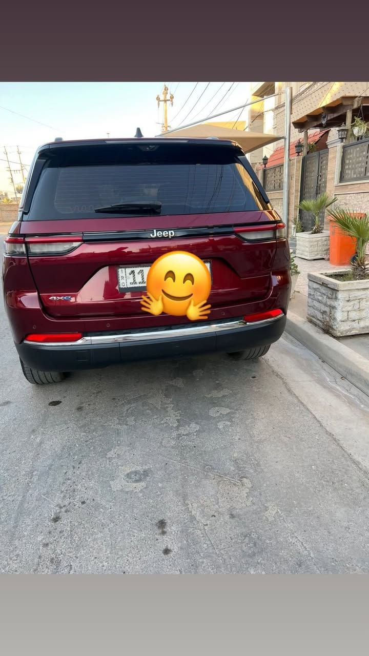 سلام عليكم 

جيب موديل 25  رقم بغداد حلو

خمسه راكب جديده جدا 
 
حادثها فقط جاملغ بدون دواخل بدون ايرباك

سيارة هايبرد. + بانزين+ شحن

صور سيارة تحكم فول مواصفات 

مكان سيارة بغداد رصافه  ماشيه 18Km

لاستفسار ***********

