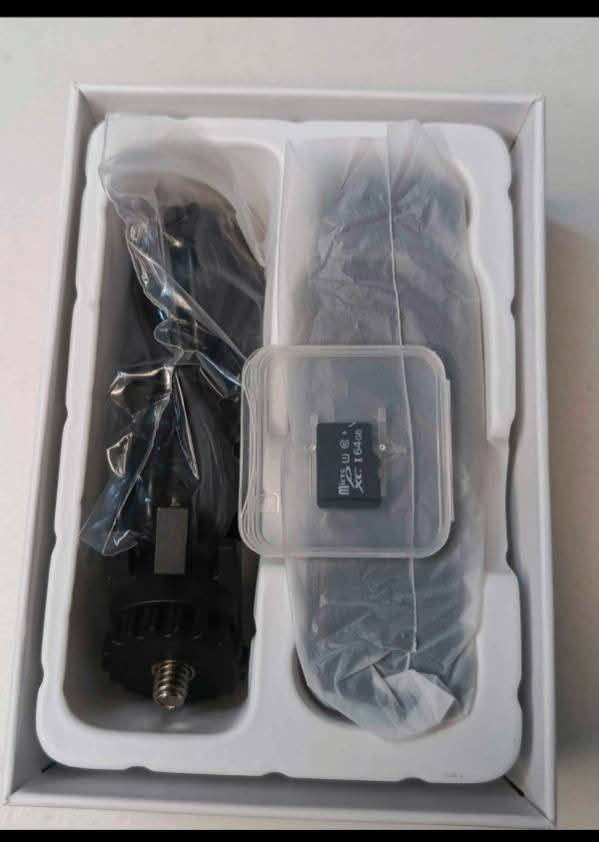 كامرة بودي للبيع
الملحقات  .. رام. 64 گيگه + شاحنه + مثبت كامره
السعر 45 الف  وبي مجال
... 

الدقة: HD (2 مليون بكسل تقريباً – يعني 1080p)

تسجيل صوت مع تقليل الضوضاء (Noise Reduction Recording)

عدسة تدور 180°

تصوير بزاوية واسعة (Wide Angle Shooting)

بطارية داخلية قابلة للشحن (Internal Battery)

🔹 ملاحظات مهمة:

2 مليون بكسل تعني تصوير جيد  جداً.

دوران العدسة 180 درجة يفيد حتى تكدر توجه الكاميرا حسب الوضع.

بيها مايكروفون مدمج لتسجيل الصوت.

 تدعم كارت ميموري (Micro SD)


**إذا كنت صاحب هذا الإعلان وتريد حذفه لأي سبب، رجاءا أرسل رسالة إلى الدعم الفني**