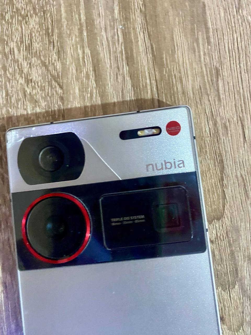 السلام عليكم شباب نوبيا60zالترا ذاكرته 512 والعشوائيه16بي فطر بلضهر قليل  للبيع او مراوس السعر 550مكاني بصره ماعندي توصيل


**إذا كنت صاحب هذا الإعلان وتريد حذفه لأي سبب، رجاءا أرسل رسالة إلى الدعم الفني**