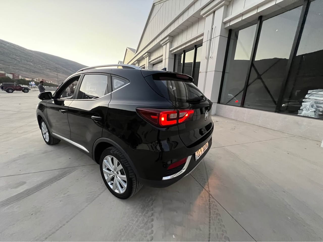 Mg zs 2023.   35-000km.     سياره كه لسردقي شريكه ماوته وه. هيجي نيه تنها نمه تزركي هيه.  شوين سوران. *********** سوران, أربيل

