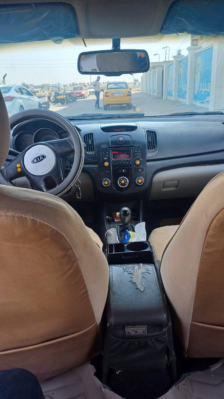 السلام عليكم مكلف بالنشر سيراتو للبيع موديل 12 سياره جاهزه والاتصال على صاحب السياره *********** السعر 85 وبيه مجال قليل
