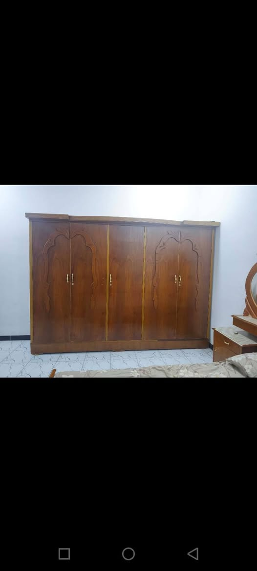 غرفه للبيع أم الخمس بيبان ***********زين القوس
