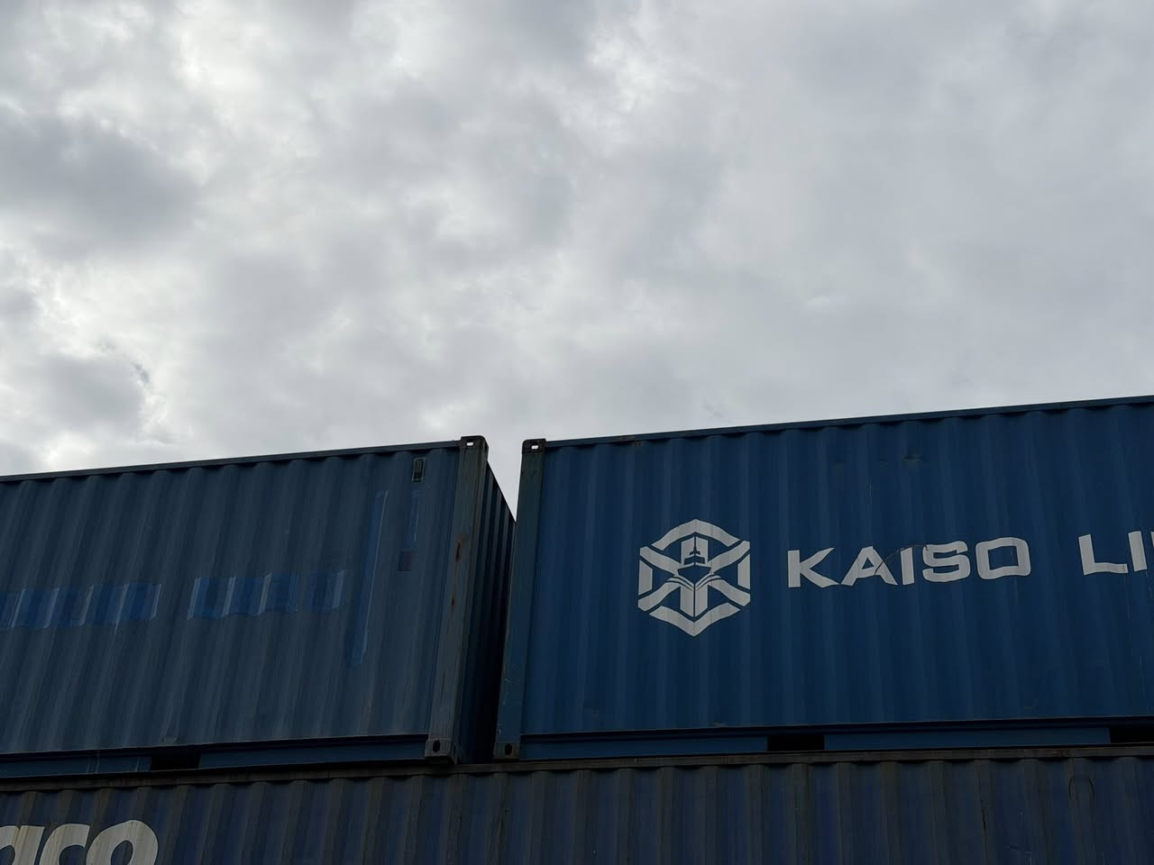 وصول حاويات طول 6 متر زيرو 
نسبة نظافة 100/100 
العنوان بغداد باب الشيخ 
الاستفسار ‭ ‭0771 716 6995‬
‭0781 006 0600‬ ‭
