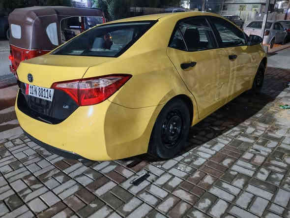 السلام عليكم كورلا ٢٠١٩ أمريكي للبيع سياره ماشيه ١٠٧ مصفره هيئه وغرامات وبااسمي رقم جديد حادثها جاملغ وبنيد وبيها بدايه شاصي ولغد بدايتهن فقط سياره بحاله جيده بدون نقص السعر ١٣٨ مكاني الدوره ***********
