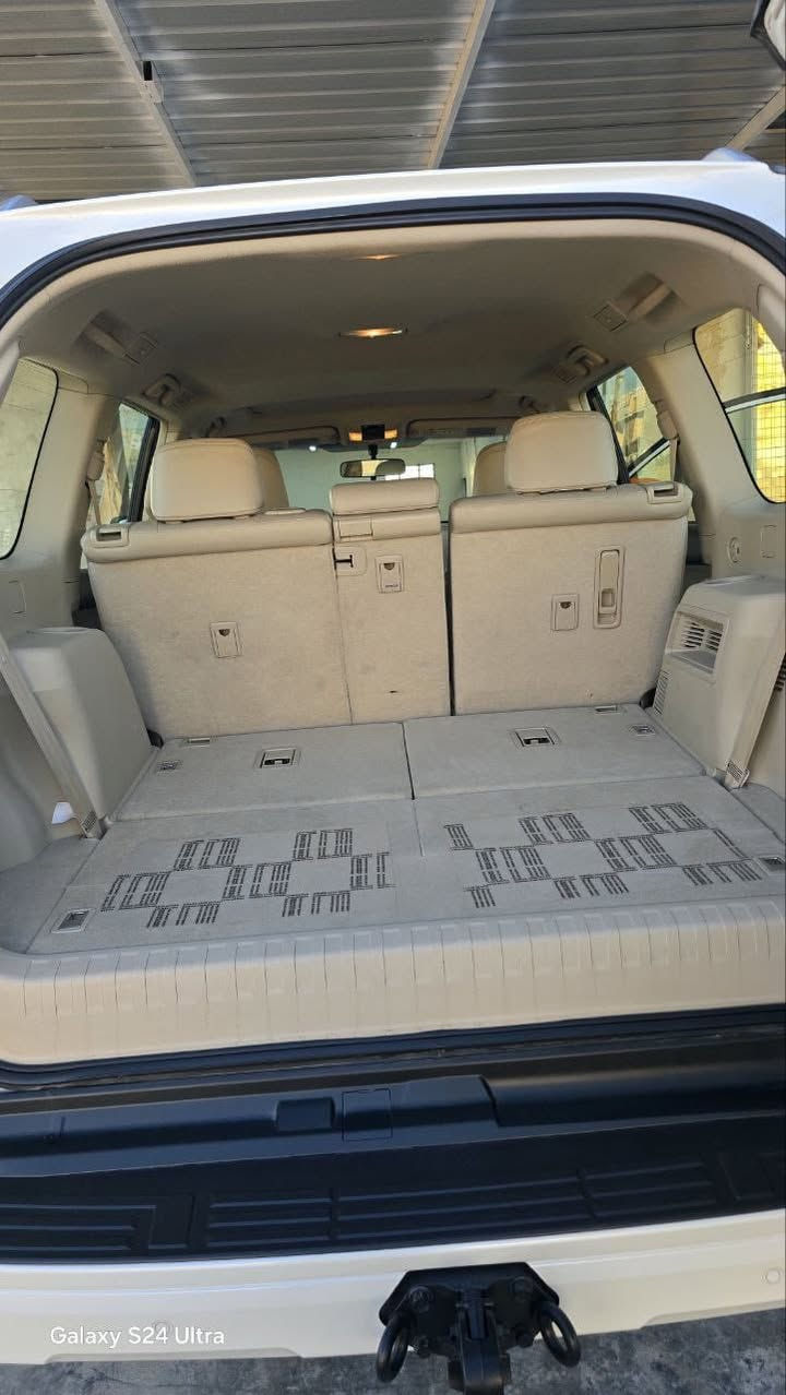 سلام عليكم برادو 2020 فئهTXS شركه ساز فول مواصفات سياره مكفوله كفاله عامه من صبغ وضربه ومكينه وكير كل نقص ما بيهه سياره بأسمي وهزه جديده وارقام جدد السعر413وبيهه مجال للشراي للاستفسار *********** واتساب *********** مكان السياره بغداد
