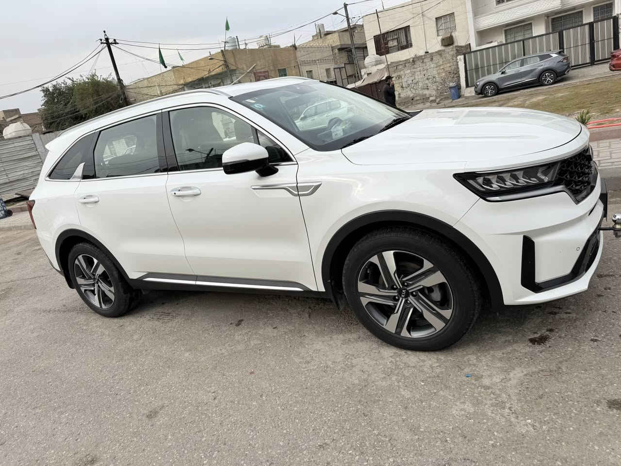 السلام عليكم سورنتو 21
مكفوله عدا بارد بجاملغ امامي مقار 3 اصابع 
فول عدا البانوراما 
بصمه 
كير ماوس
جنطه كهرباء 
كراسي كهرباء 
بردات خلفيه 
تحكامات 
شفتات استيرن 
6 سلندر 
7 راكب 
3 قطع تبريد 
ماشيه 90 
سعر 240 
***********
