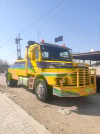 سكانيا 112 • هينو كرين • سماوه