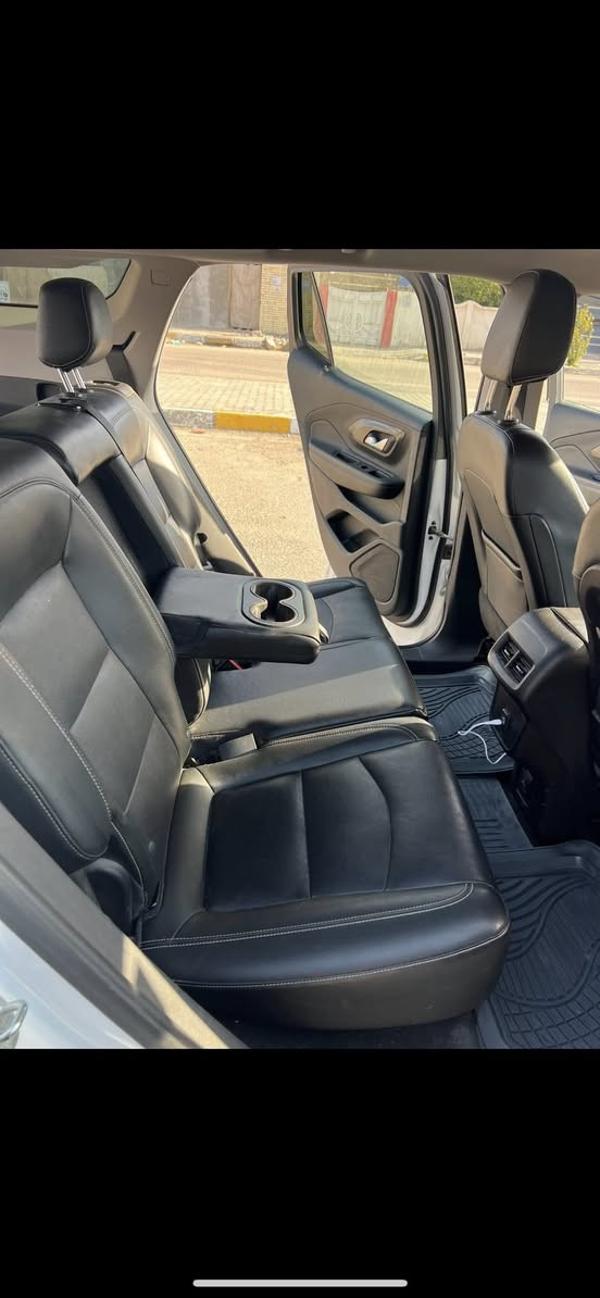 السلام عليكم جمسي تيران 2022 رقم بغداد مشروع وطني فئة الSlt بسعر مناسب
للاستفسار 
***********
