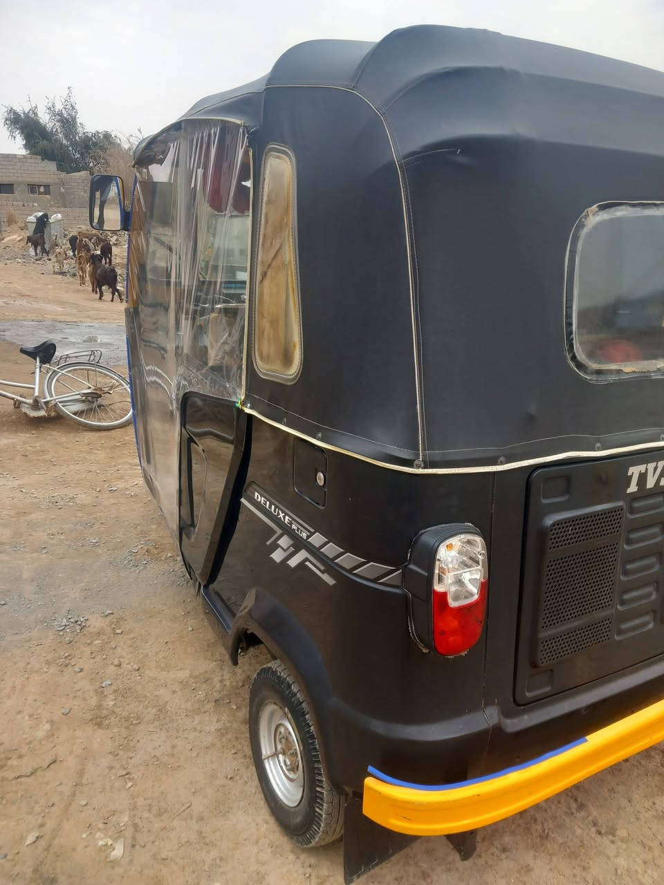 السلام عليكم تكتك للبيع موديل 22 شهر ٧ كفالة عامة لا ضربة ولا خياس محرك زيرو تكتك شركة مشروع وطني بسمي حتة زنجار ماكو السعر ٨٧٠٠ وبيهة شوية مجال مكانهة ديالى الخالص مامتواجد خاص لي حب يخابر  *********** ***********
