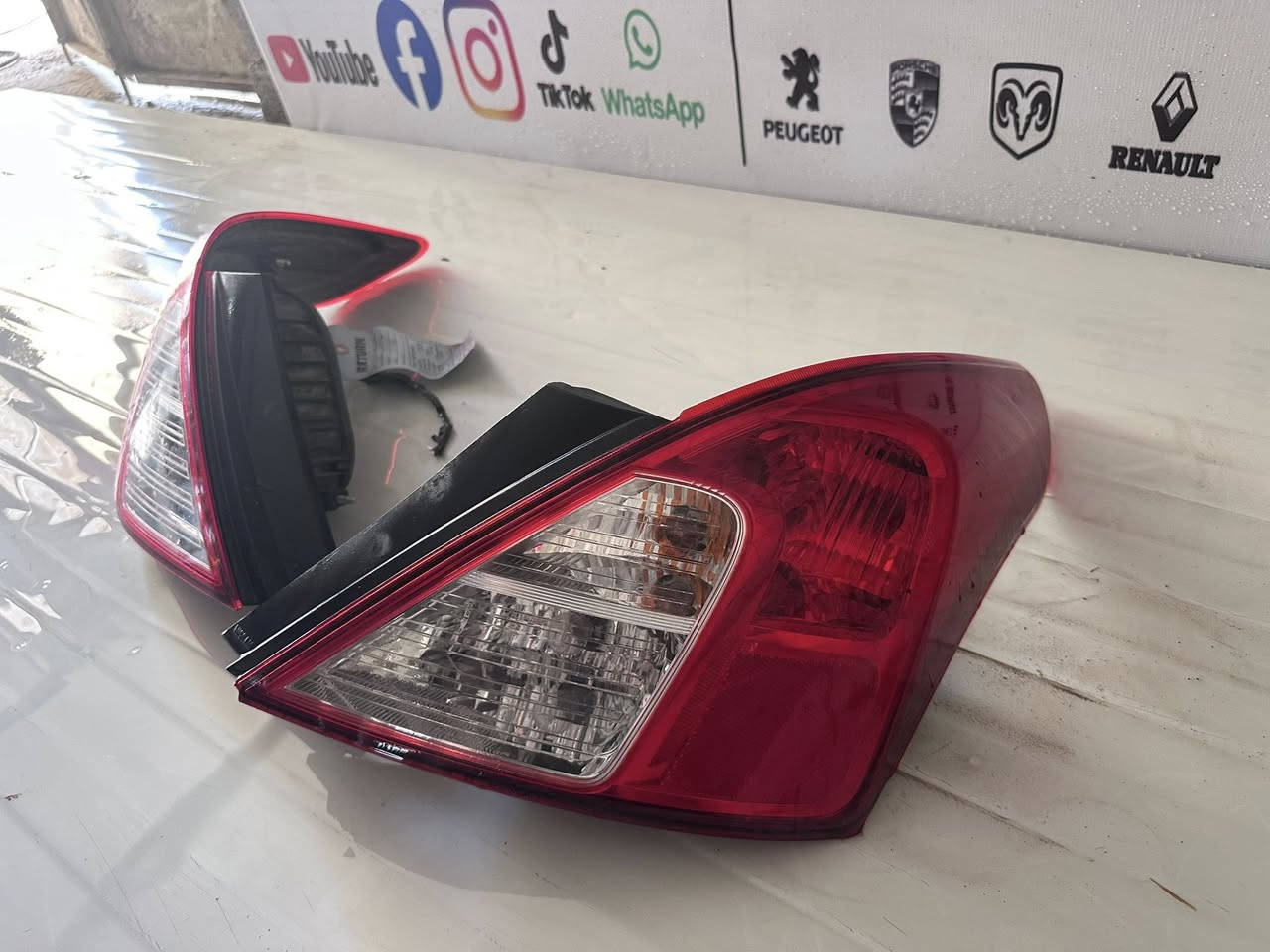 بك لايتات فيرسا حديث 
زوج نضاف 

95 الف
***********
