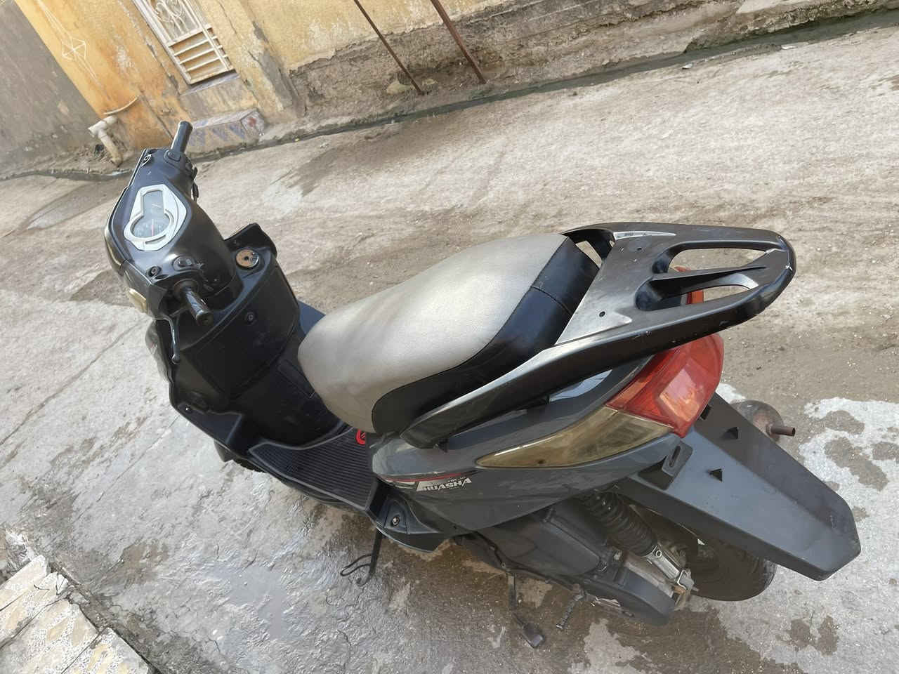سلام عليكم دراجه للبيع الدراجه نضيفه السعر ٣٥٠الف وبيه مجال
الرقم ***********

